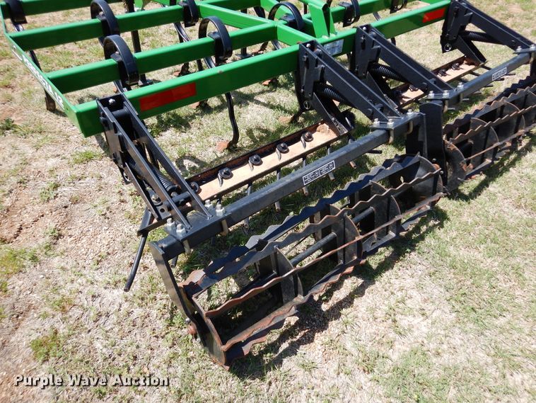 image for item JR9597 Unverferth Perfecta 12  field cultivator