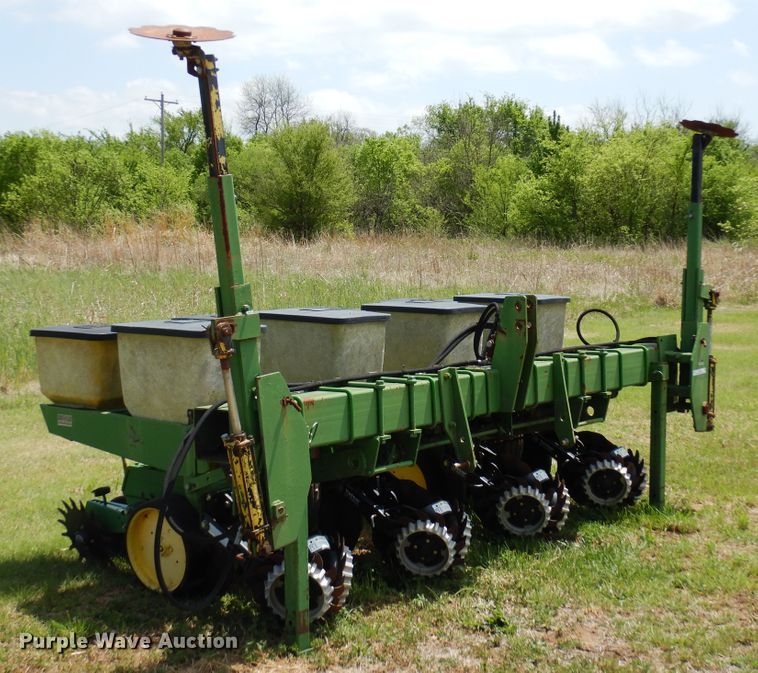 image for item JR9602 John Deere  no-till planter