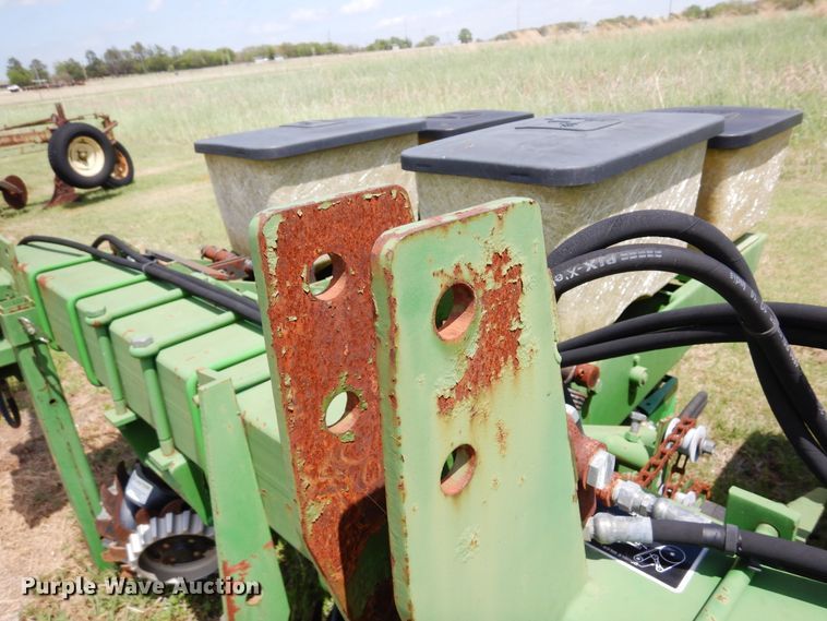 image for item JR9602 John Deere  no-till planter