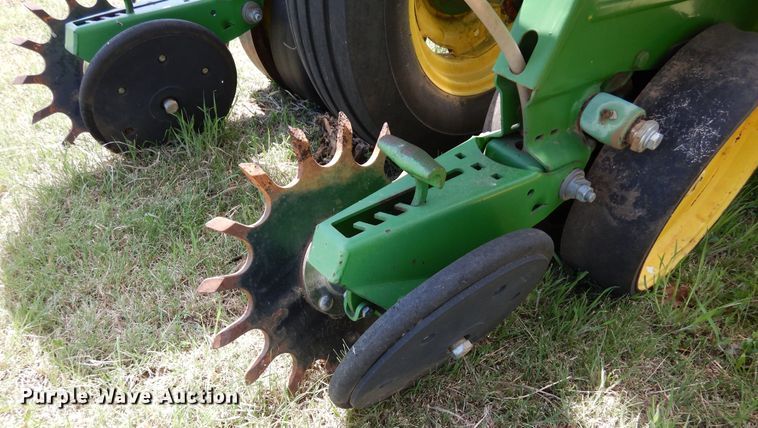 image for item JR9602 John Deere  no-till planter