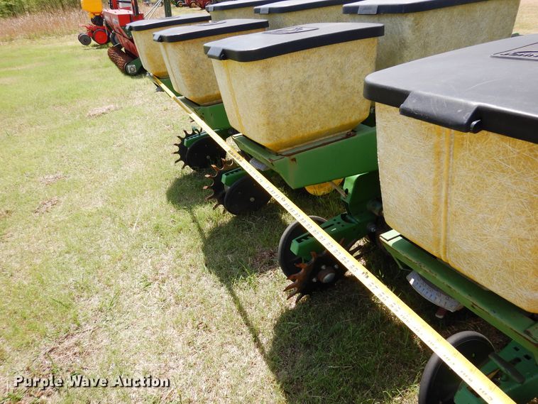 image for item JR9602 John Deere  no-till planter