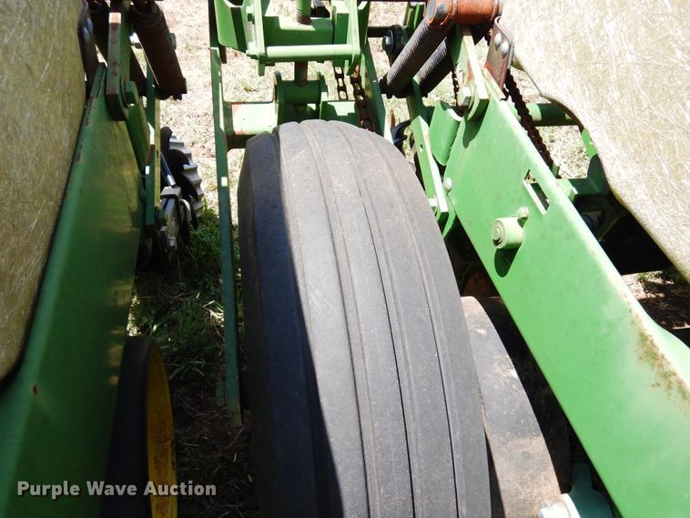 image for item JR9602 John Deere  no-till planter