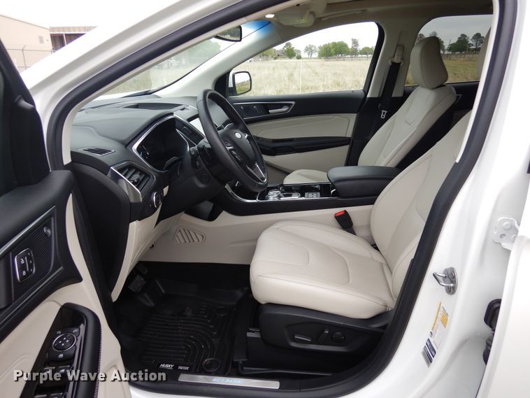 image for item KR9764 2020 Ford Edge Titanium  SUV