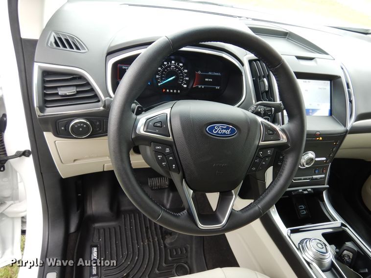 image for item KR9764 2020 Ford Edge Titanium  SUV
