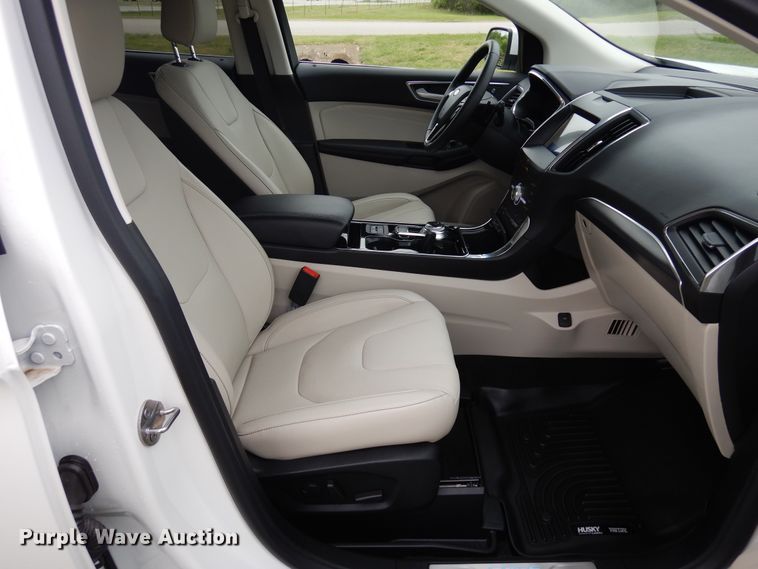 image for item KR9764 2020 Ford Edge Titanium  SUV