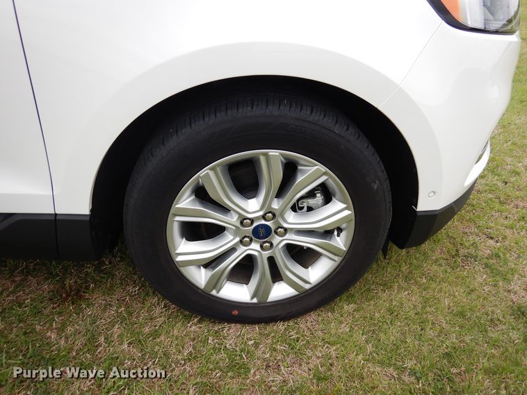image for item KR9764 2020 Ford Edge Titanium  SUV