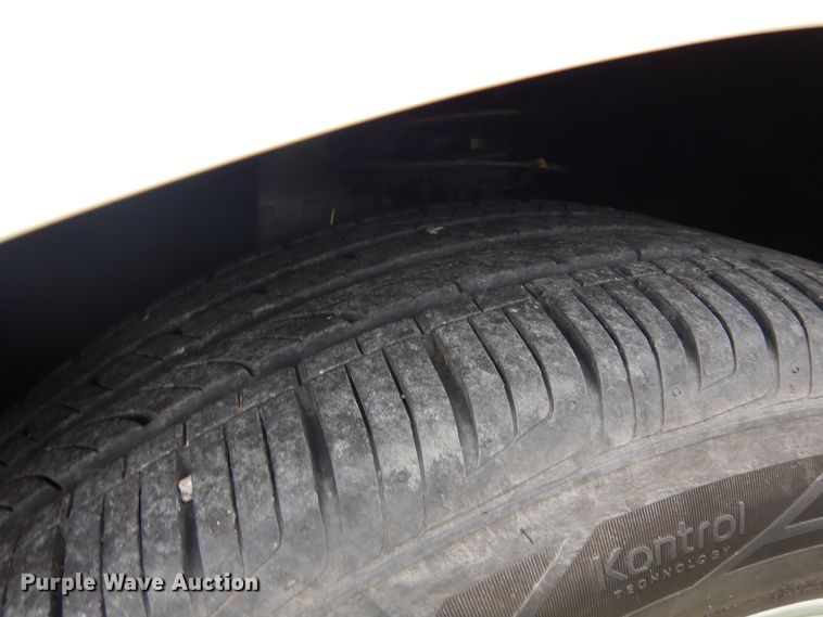 image for item KR9764 2020 Ford Edge Titanium  SUV