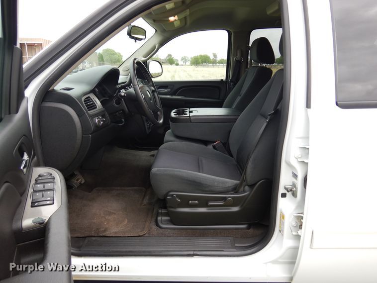 image for item KR9766 2009 Chevrolet Suburban  SUV