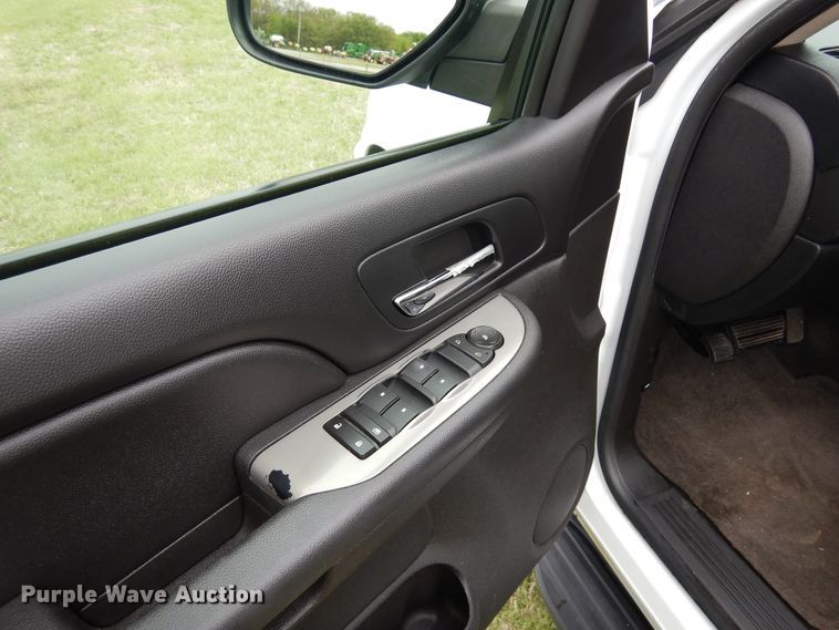 image for item KR9766 2009 Chevrolet Suburban  SUV