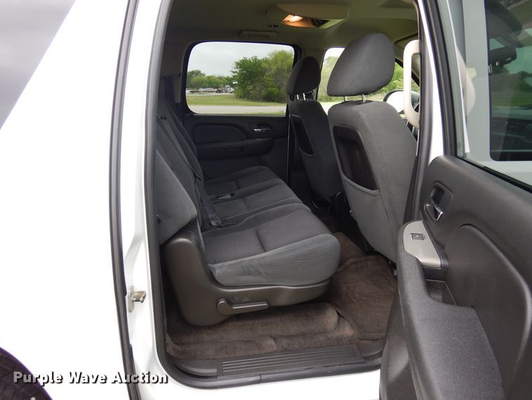 image for item KR9766 2009 Chevrolet Suburban  SUV