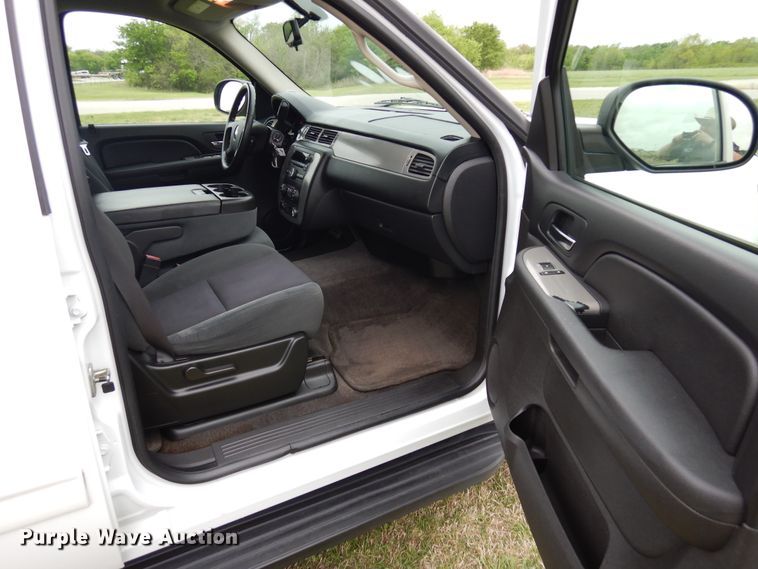 image for item KR9766 2009 Chevrolet Suburban  SUV