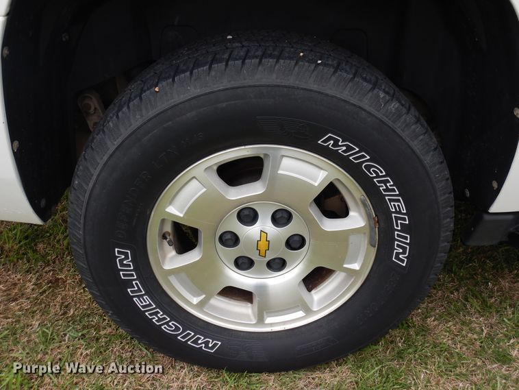 image for item KR9766 2009 Chevrolet Suburban  SUV