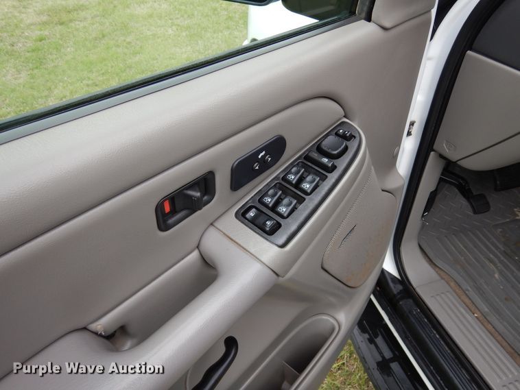 image for item KR9767 2006 GMC Yukon XL  SUV