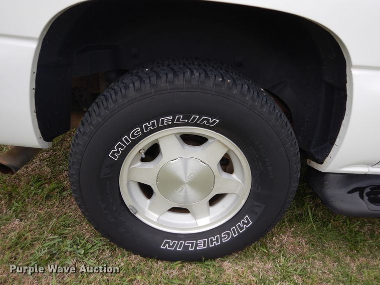 image for item KR9767 2006 GMC Yukon XL  SUV