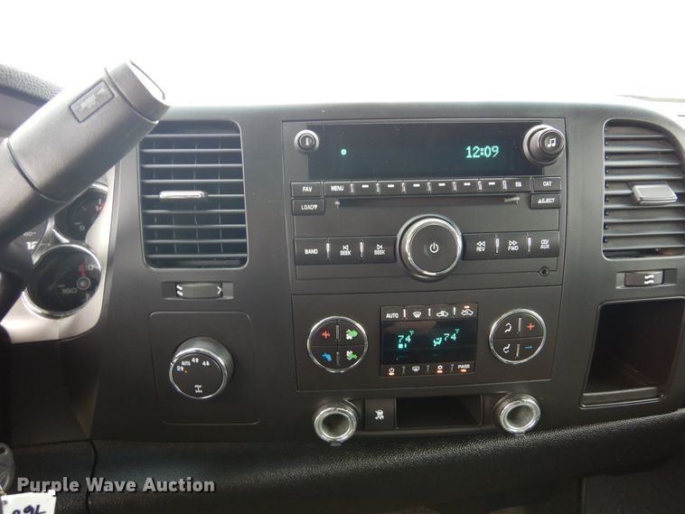 image for item KR9768 2007 Chevrolet Silverado 1500  Crew Cab pickup truck