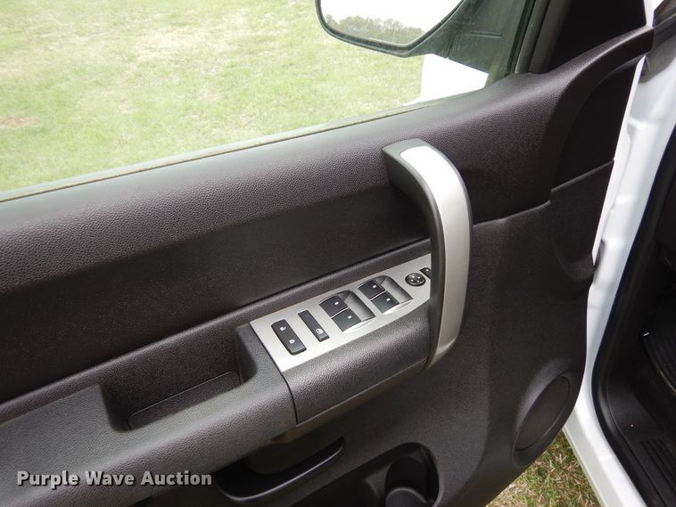 image for item KR9768 2007 Chevrolet Silverado 1500  Crew Cab pickup truck