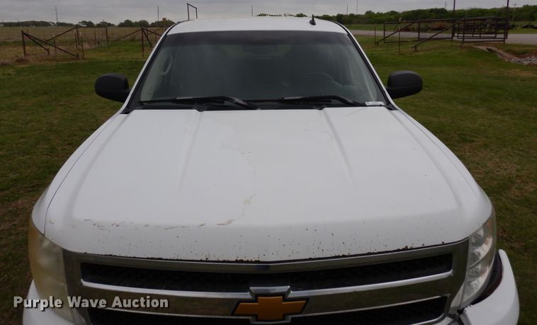 image for item KR9768 2007 Chevrolet Silverado 1500  Crew Cab pickup truck