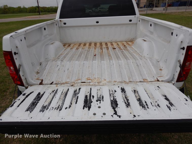 image for item KR9768 2007 Chevrolet Silverado 1500  Crew Cab pickup truck