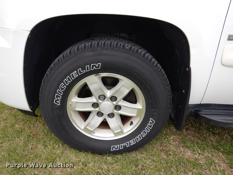 image for item KR9769 2008 GMC Yukon XL  SUV