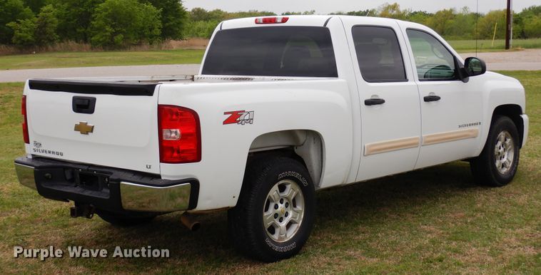 image for item KR9770 2007 Chevrolet Silverado 1500  Crew Cab pickup truck