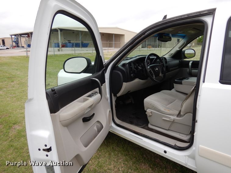 image for item KR9770 2007 Chevrolet Silverado 1500  Crew Cab pickup truck