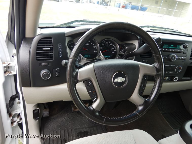 image for item KR9770 2007 Chevrolet Silverado 1500  Crew Cab pickup truck