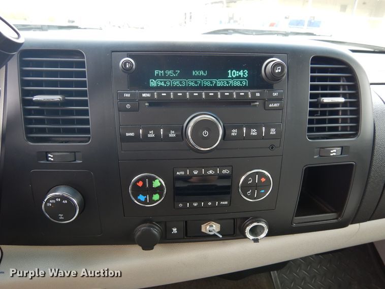 image for item KR9770 2007 Chevrolet Silverado 1500  Crew Cab pickup truck