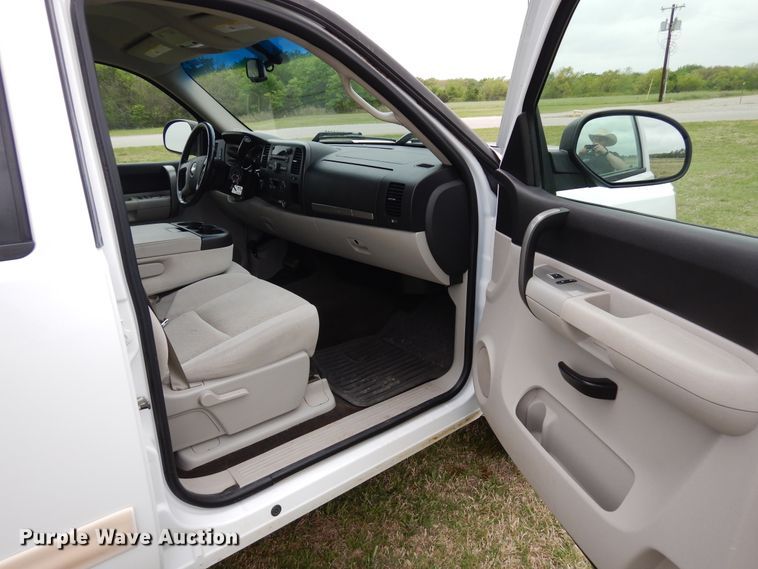 image for item KR9770 2007 Chevrolet Silverado 1500  Crew Cab pickup truck