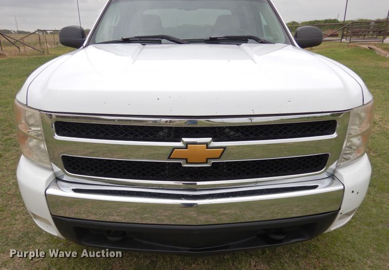 image for item KR9770 2007 Chevrolet Silverado 1500  Crew Cab pickup truck