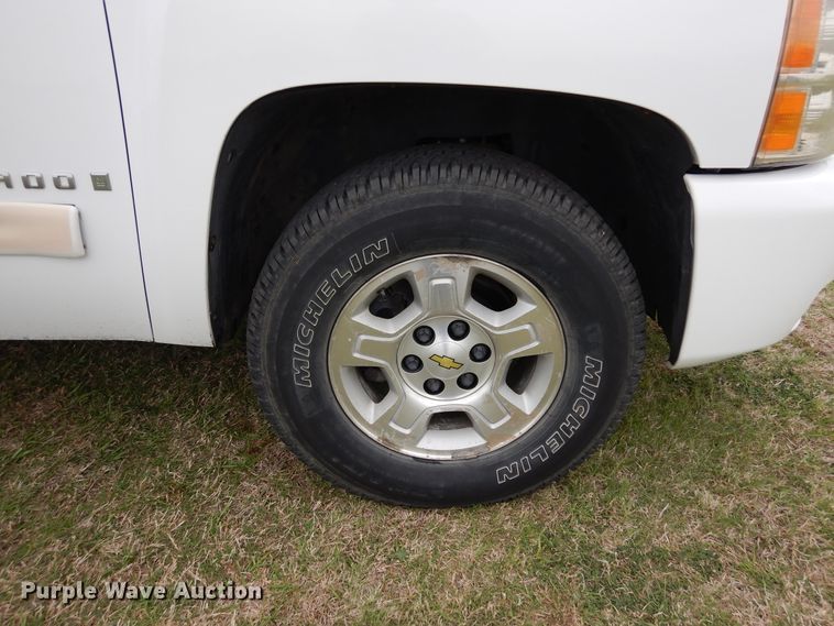 image for item KR9770 2007 Chevrolet Silverado 1500  Crew Cab pickup truck