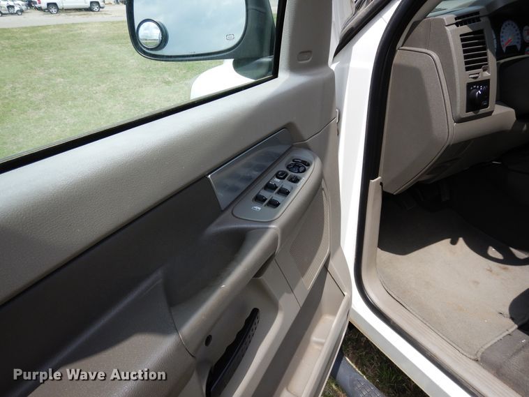 image for item KR9771 2008 Dodge Ram 1500  Mega Cab pickup truck