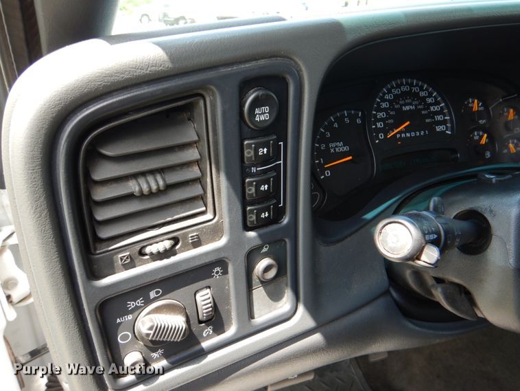 image for item KR9774 2006 Chevrolet Silverado 1500  Crew Cab pickup truck