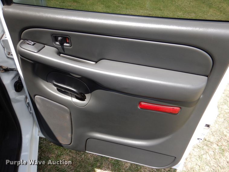 image for item KR9774 2006 Chevrolet Silverado 1500  Crew Cab pickup truck