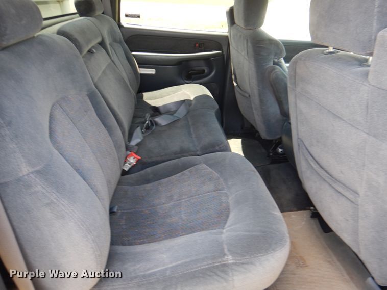 image for item KR9775 2001 Chevrolet Silverado 1500  Crew Cab pickup truck