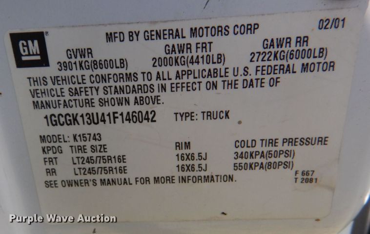 image for item KR9775 2001 Chevrolet Silverado 1500  Crew Cab pickup truck