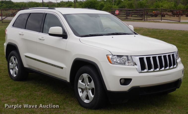 image for item KR9780 2011 Jeep Grand Cherokee Laredo  SUV