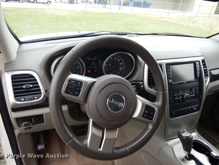 image for item KR9780 2011 Jeep Grand Cherokee Laredo  SUV