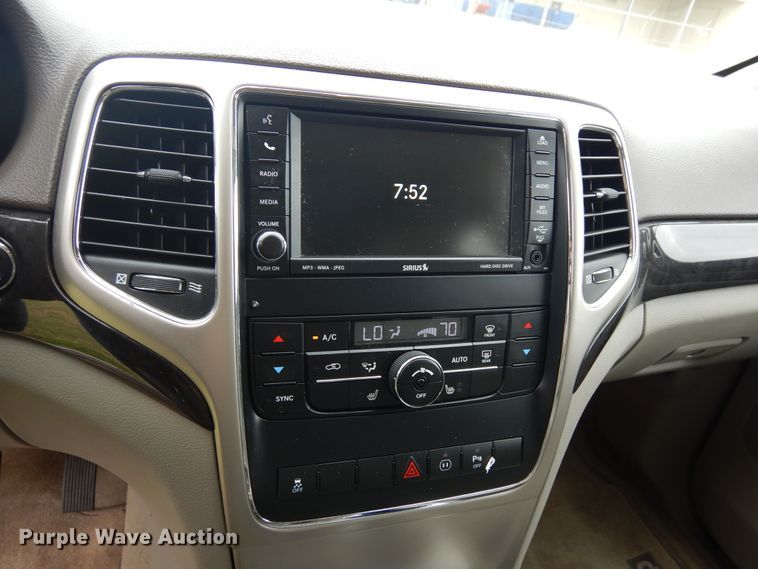 image for item KR9780 2011 Jeep Grand Cherokee Laredo  SUV