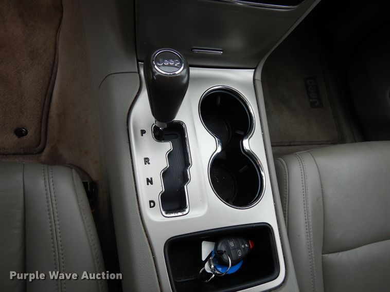 image for item KR9780 2011 Jeep Grand Cherokee Laredo  SUV