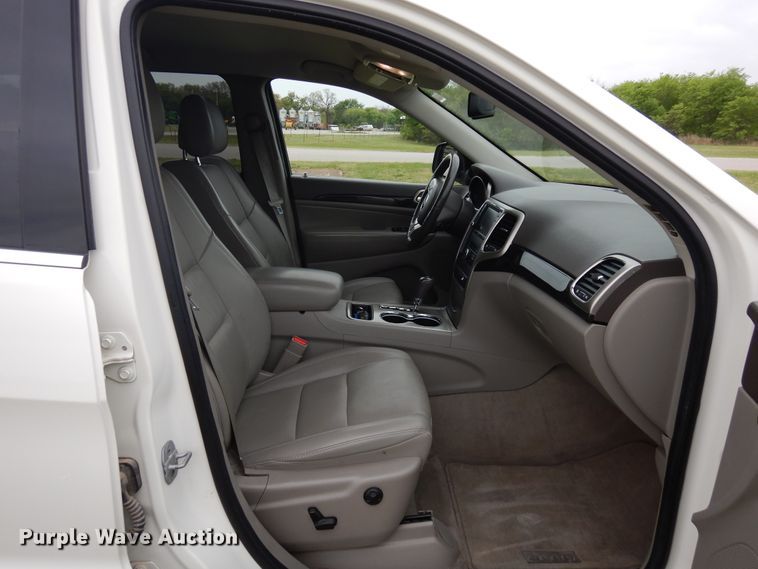 image for item KR9780 2011 Jeep Grand Cherokee Laredo  SUV