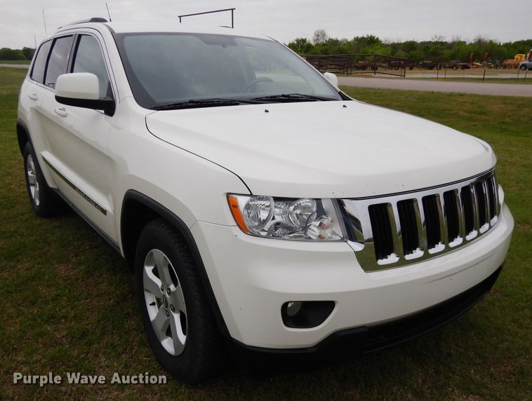 image for item KR9780 2011 Jeep Grand Cherokee Laredo  SUV