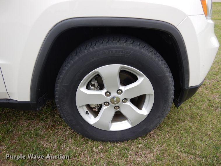 image for item KR9780 2011 Jeep Grand Cherokee Laredo  SUV