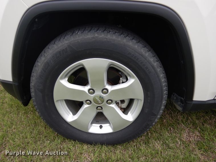 image for item KR9780 2011 Jeep Grand Cherokee Laredo  SUV