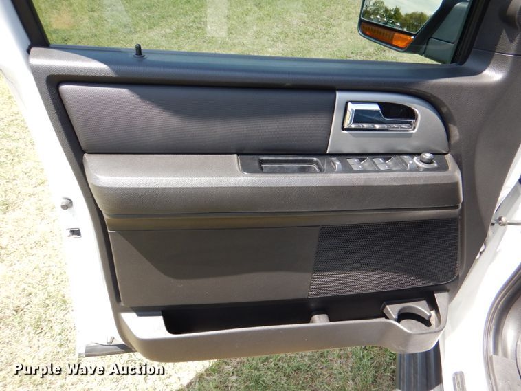 image for item KR9782 2011 Ford Expedition Limited  SUV