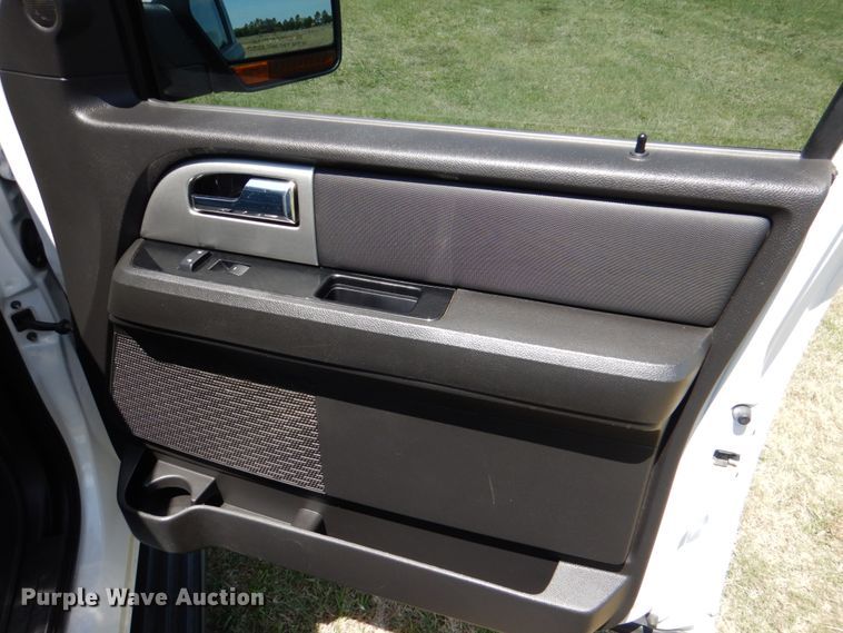 image for item KR9782 2011 Ford Expedition Limited  SUV