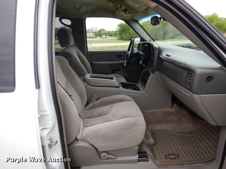 image for item KR9783 2006 Chevrolet Suburban  SUV