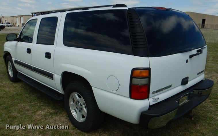 image for item KR9791 2004 Chevrolet Suburban  SUV