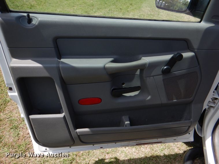 image for item KR9792 2008 Dodge Ram 3500HD  bale bed pickup truck