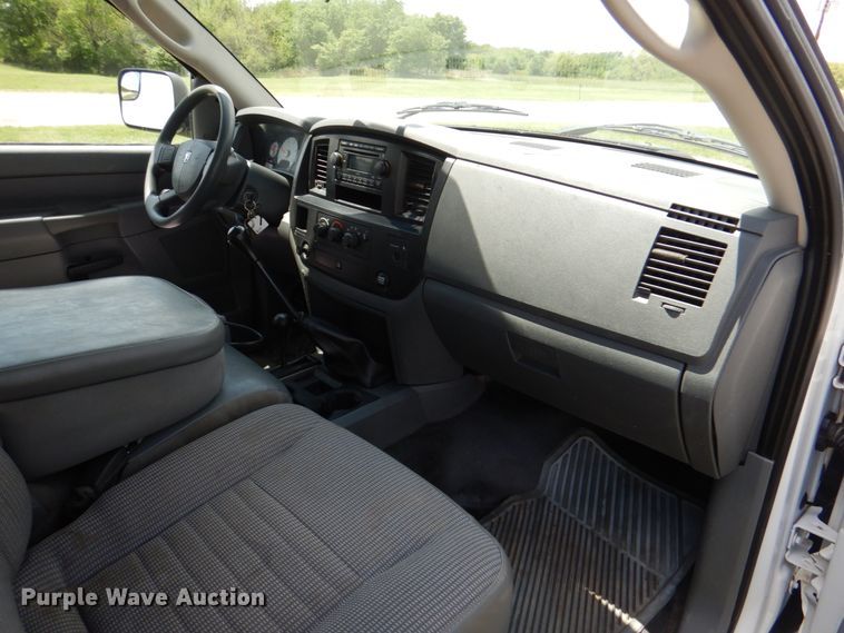 image for item KR9792 2008 Dodge Ram 3500HD  bale bed pickup truck