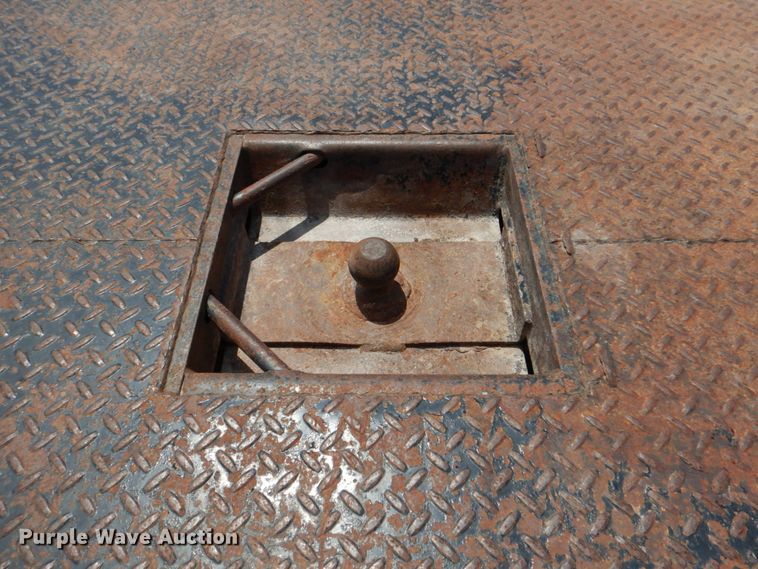 image for item KR9792 2008 Dodge Ram 3500HD  bale bed pickup truck